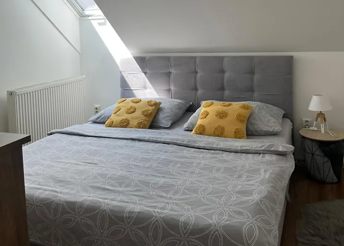 Pri Parku Apartamento Sered'